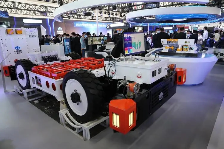 煤海蛟龙、机器人、太空舱……中国煤科高端智能装备助力能源保供！