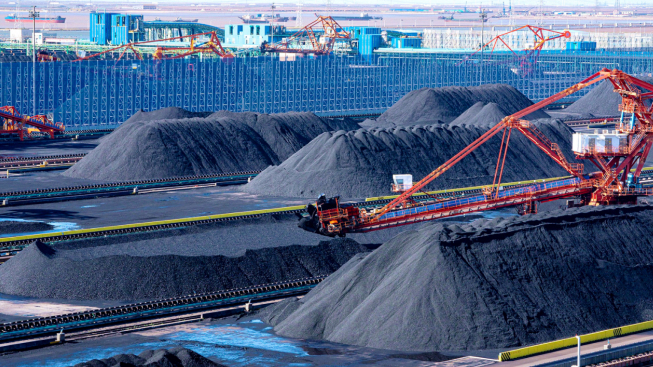 去年我国露天煤矿产量首次突破10亿吨